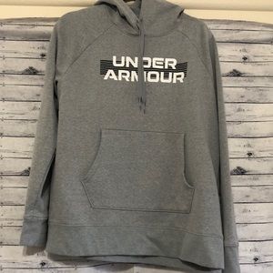 Under Armour Pull over sweatshirt